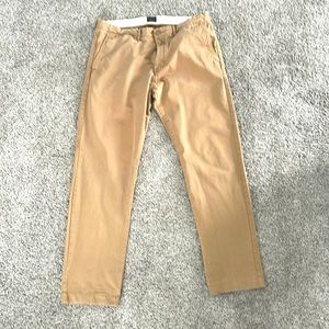 J Crew Broken in Chino. Slim Straight. 36/32.